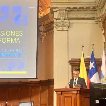 Seminario UC analiza desafíos y proyecciones de la reforma previsional chilena